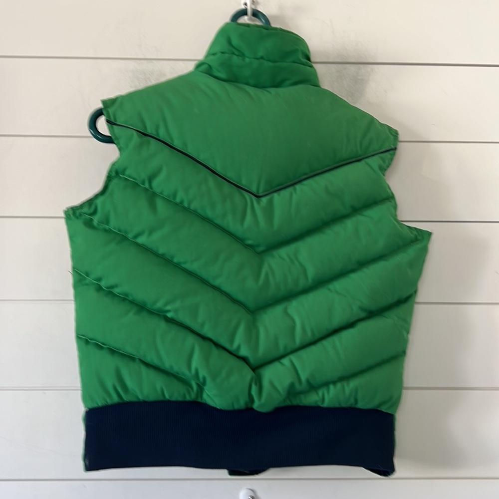 Vintage Green Puffer Vest for Women - Picture 8 of 16